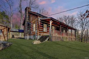 6195 N Lakeshore Drive