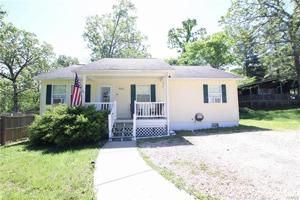 640 Lakeshore Drive