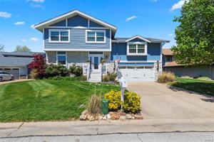 5 Lakeside Circle
