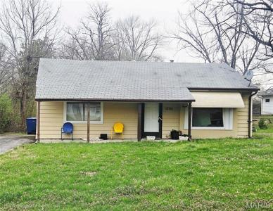 1205 Laredo
