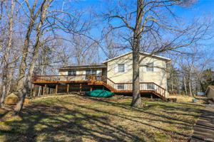 1521 Charmaine Court