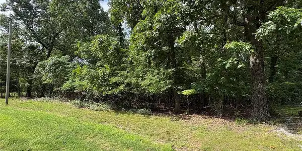 6025 Lake Point