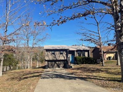 1126 South Deer Trail