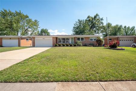 8920 Seneca