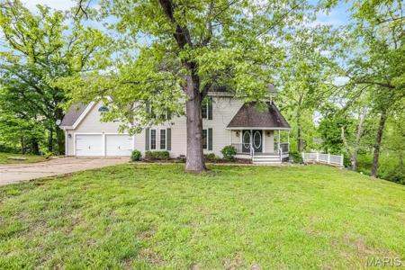 3 Oak Bluff