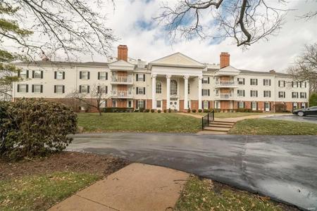 2323 Manor Grove