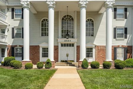 2323 Manor Grove
