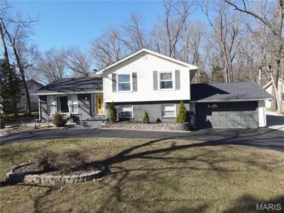 5697 Lake Tishomingo