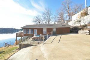 6526 Lakeview Drive