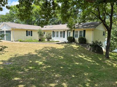 14 Lakeshore
