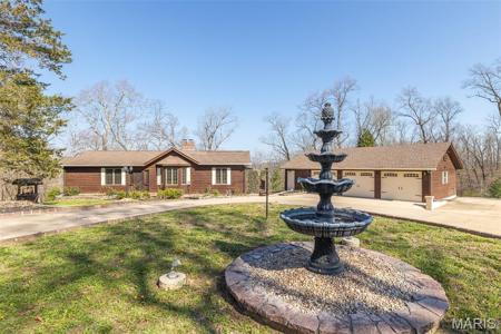 696 Radcliff