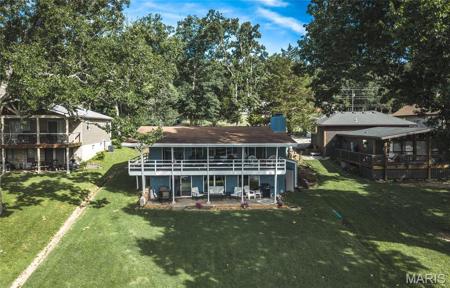 1858 Lakeshore