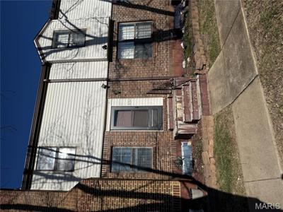 9734 Raintree Village