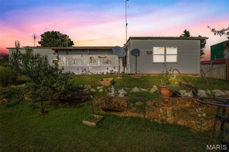14607 Rock Cliff