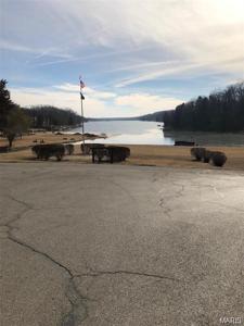 00 Lakeview