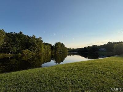 10450 Lake Crest
