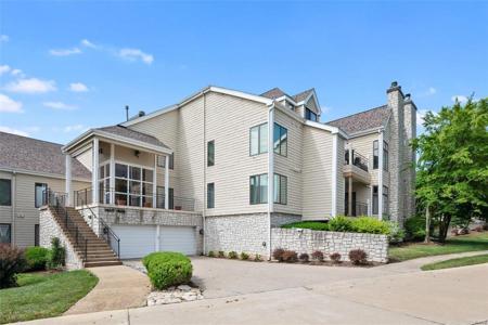 1614 Lake Knoll