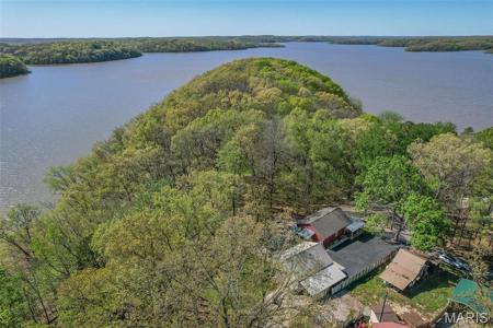 141 Rockwood Point
