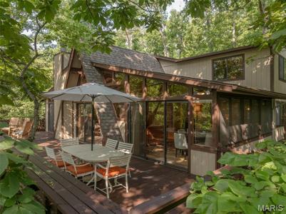 1210 Whitetail Woods