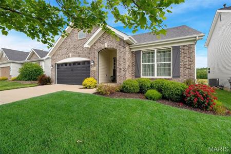 529 Winding Bluffs