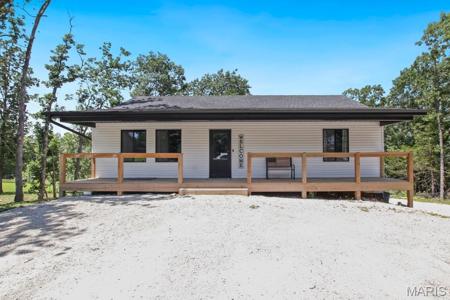 1557 Villa Vista