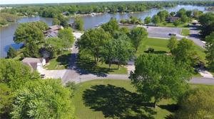 989 Hawk Island, Holiday Pt Pkwy.