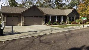 7736 Lakeview Drive