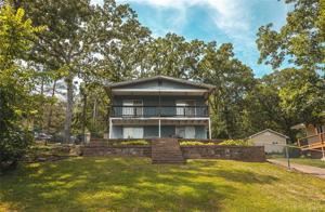 1872 Lakeshore Drive