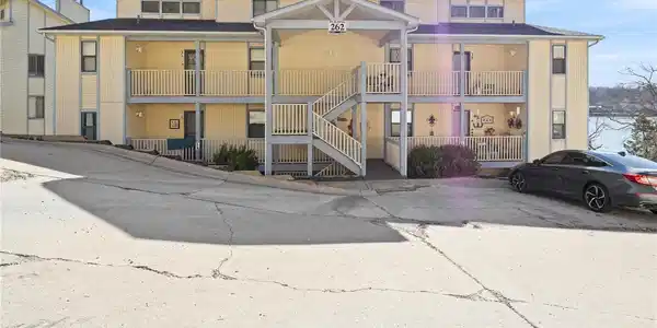 262 Bluff