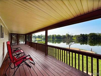 9428 Sunset Point