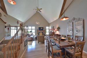 1630 Lake Knoll