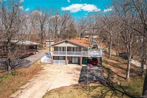 2268 Lakeshore