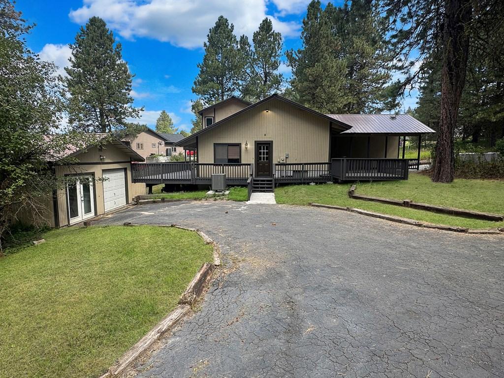 Image 2: Single Car Garage With Extra Storage