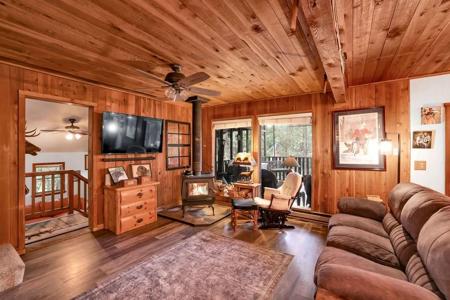 1075 Club Road