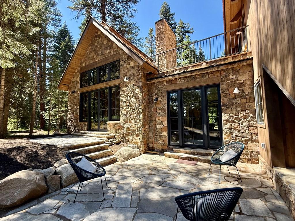 Image 2: STONE PAVER PATIO