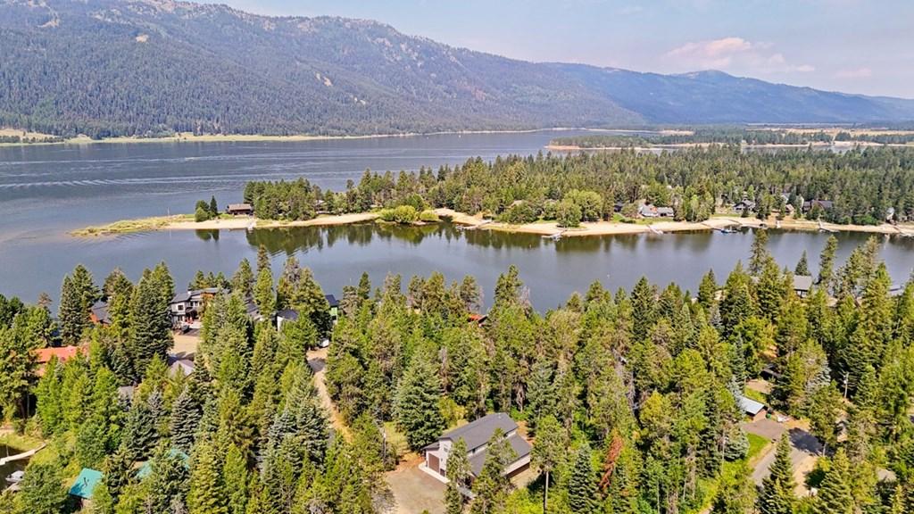 Image 3: Property Joins BOR Land, Launch Your Kayak