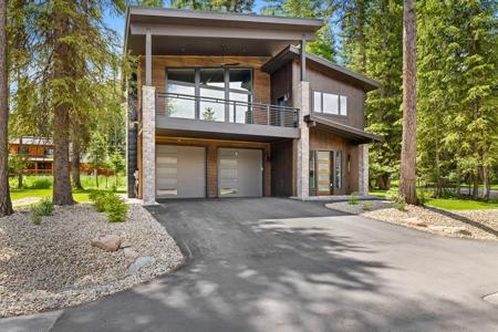 323 Running Horse Drive