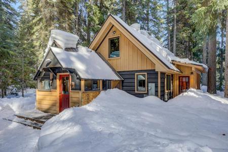 2399 Sharlie Lane