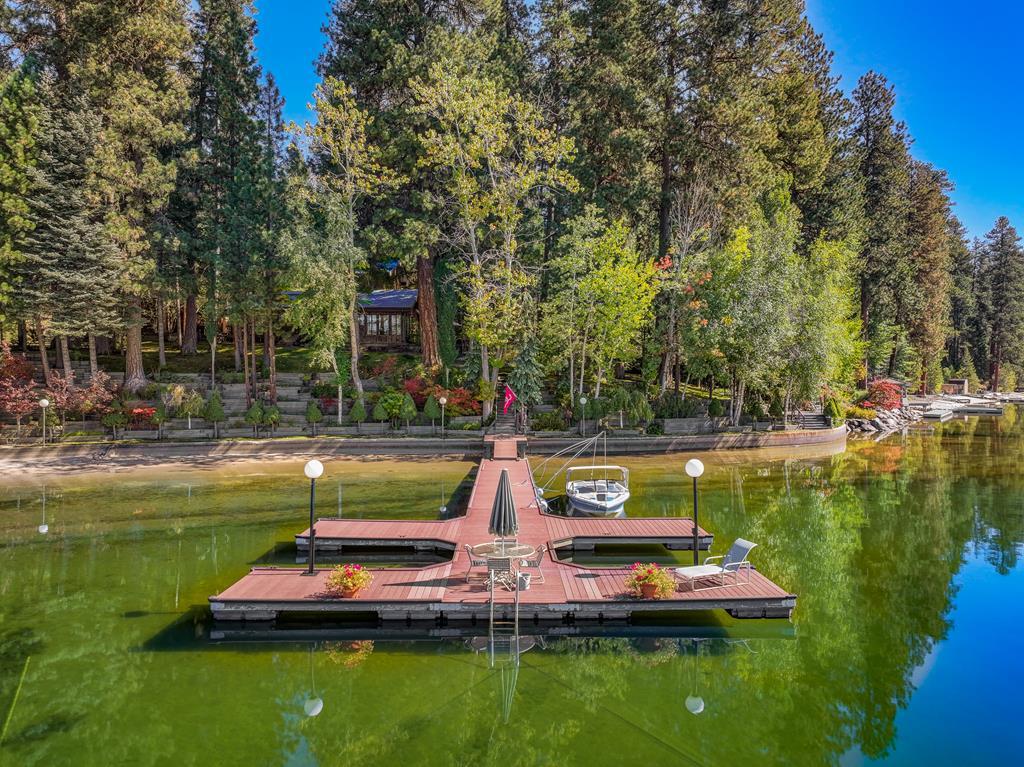 Image 2: Largest of the two docks., Room for all your toys...fit your boats, jet skis, paddle boards, canoes and kayaks here.