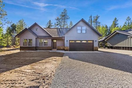 124 Jacks Loop