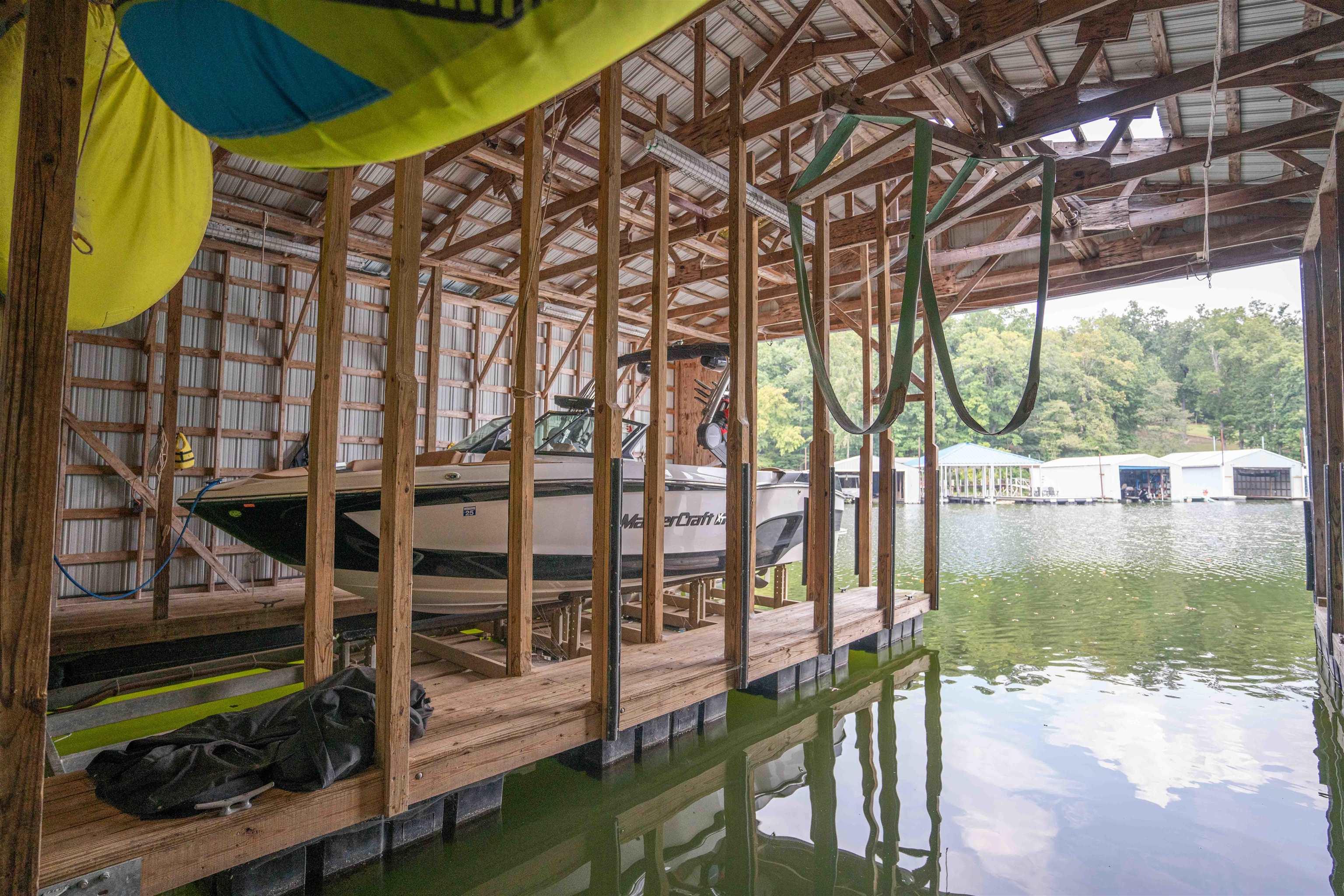 Image 4: Lift and Extra Slip...