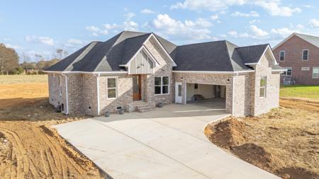 100 BELVEDERE CIR