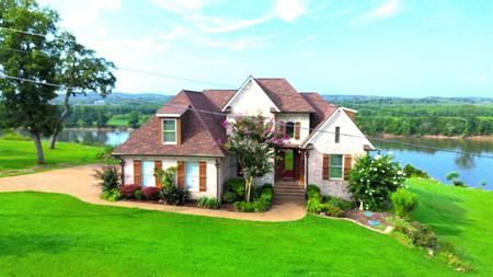 30 RIVERBEND CV