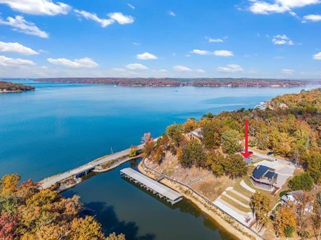 Image 4: Bird's eye view of a large body of water