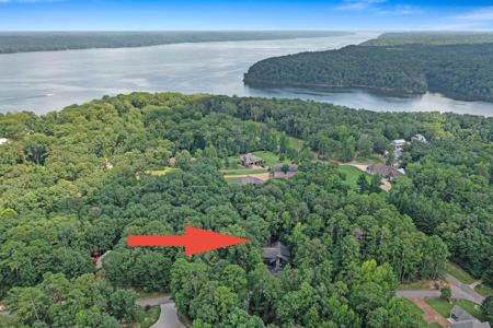 60 RIVERCREEK LN