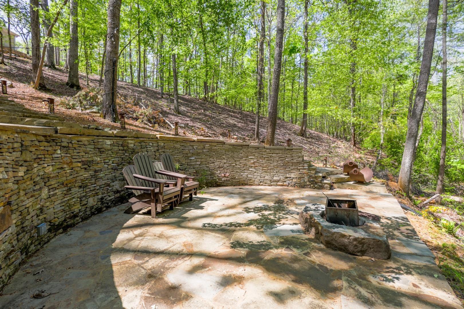 Image 3: View of patio