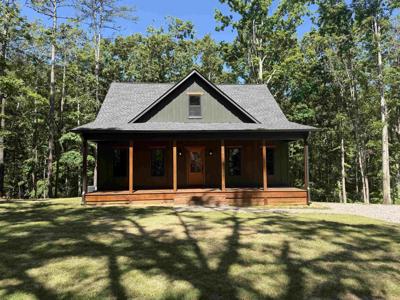 225 LILES LN