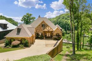 5 RIDGE POINTE DR