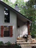 45 HOLLOW LN