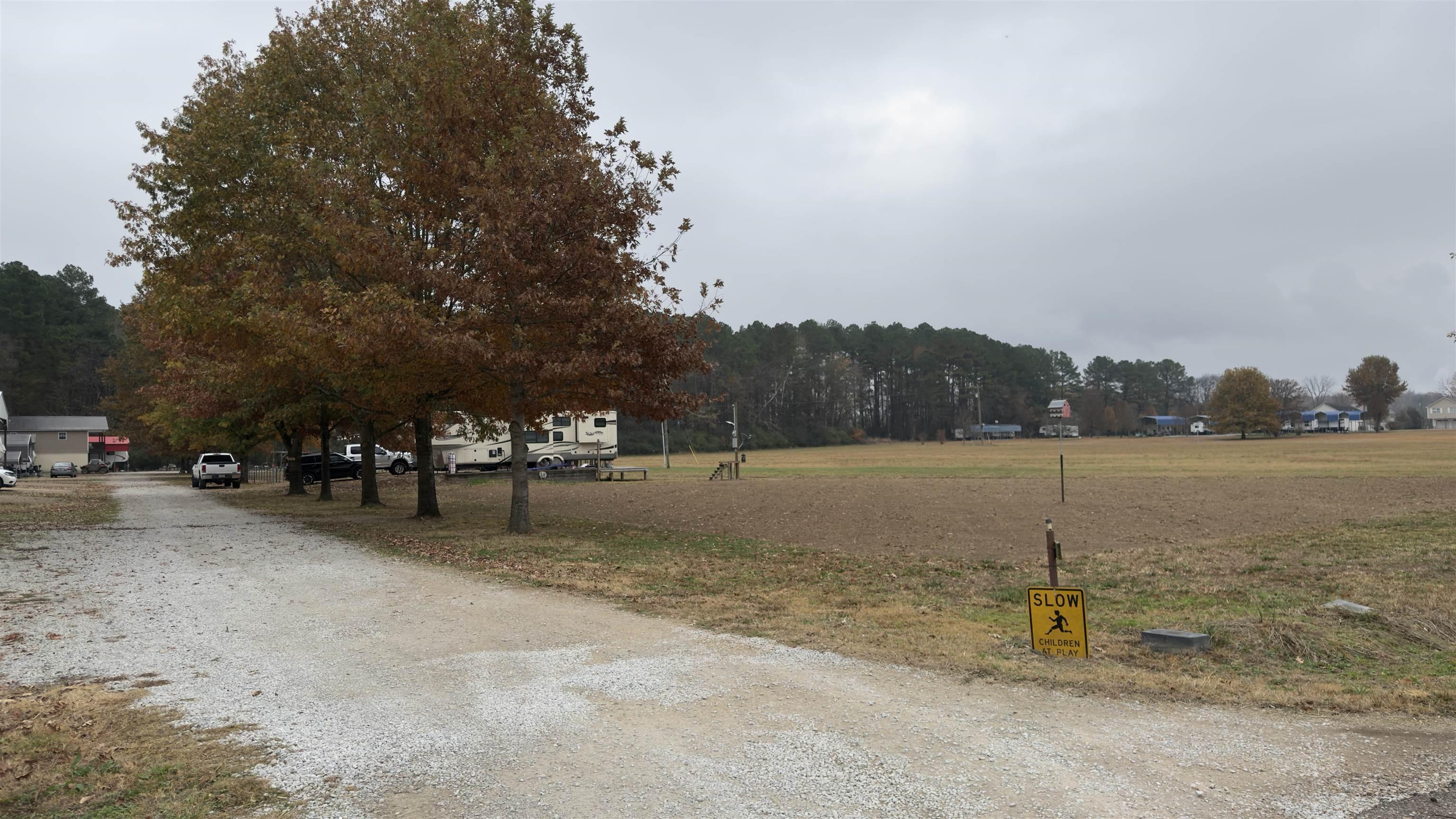 Image 4: View of road